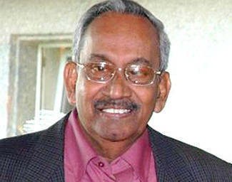 Joseph Pararajasingham est l'un des parlementaires tamouls dont le meurtre 
n'a pas été élucidé.  Photo publiée avec l'autorisation des ayants 
droit.   

